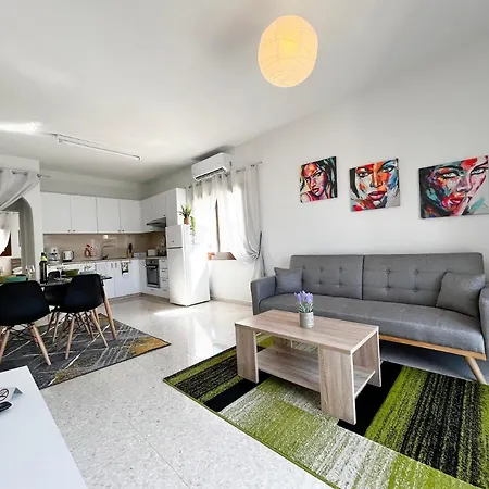 Modern Only 300m From Famous Venus * Πάφος